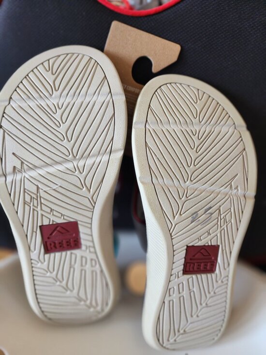 Reef Santa Ana Cushion Comfort Sandal Flip Flop US Men\'s size US 9 NWT NEW